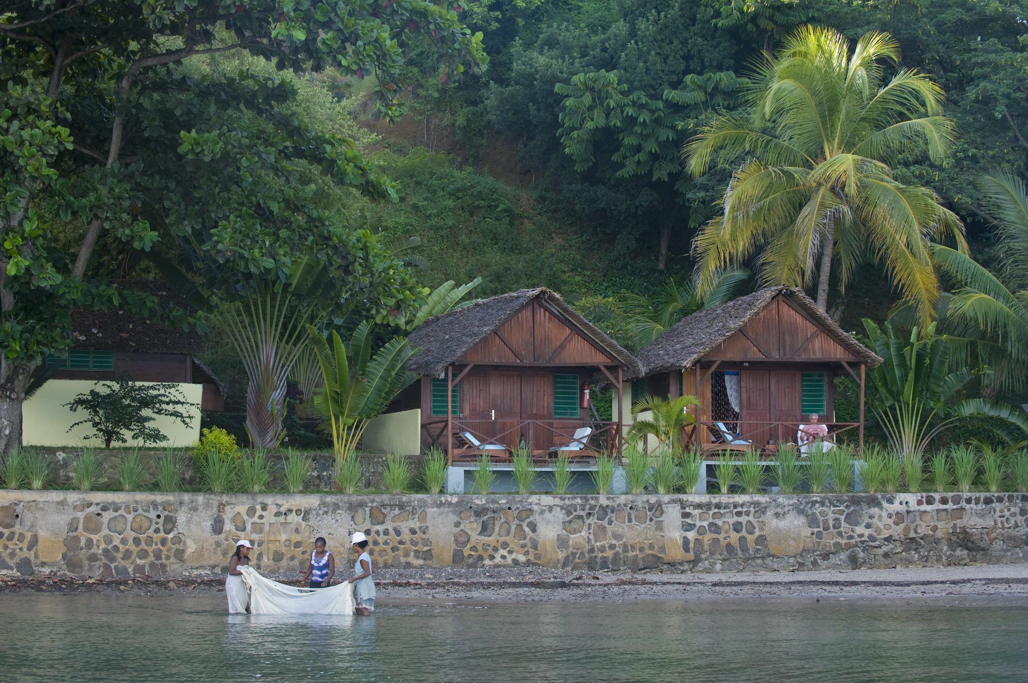 Hotel L'Heure Bleue Ambatoloaka  Esterno foto